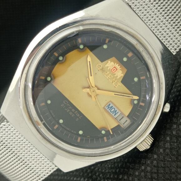 Vintage 1979 Orient Automatic Mens Silver Watch W/daydate & Gold accents - Picture 1 of 8